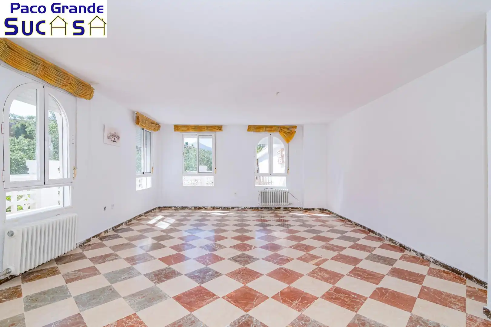 Sala d'estar de Casa o xalet en venda en Gójar amb Calefacció
