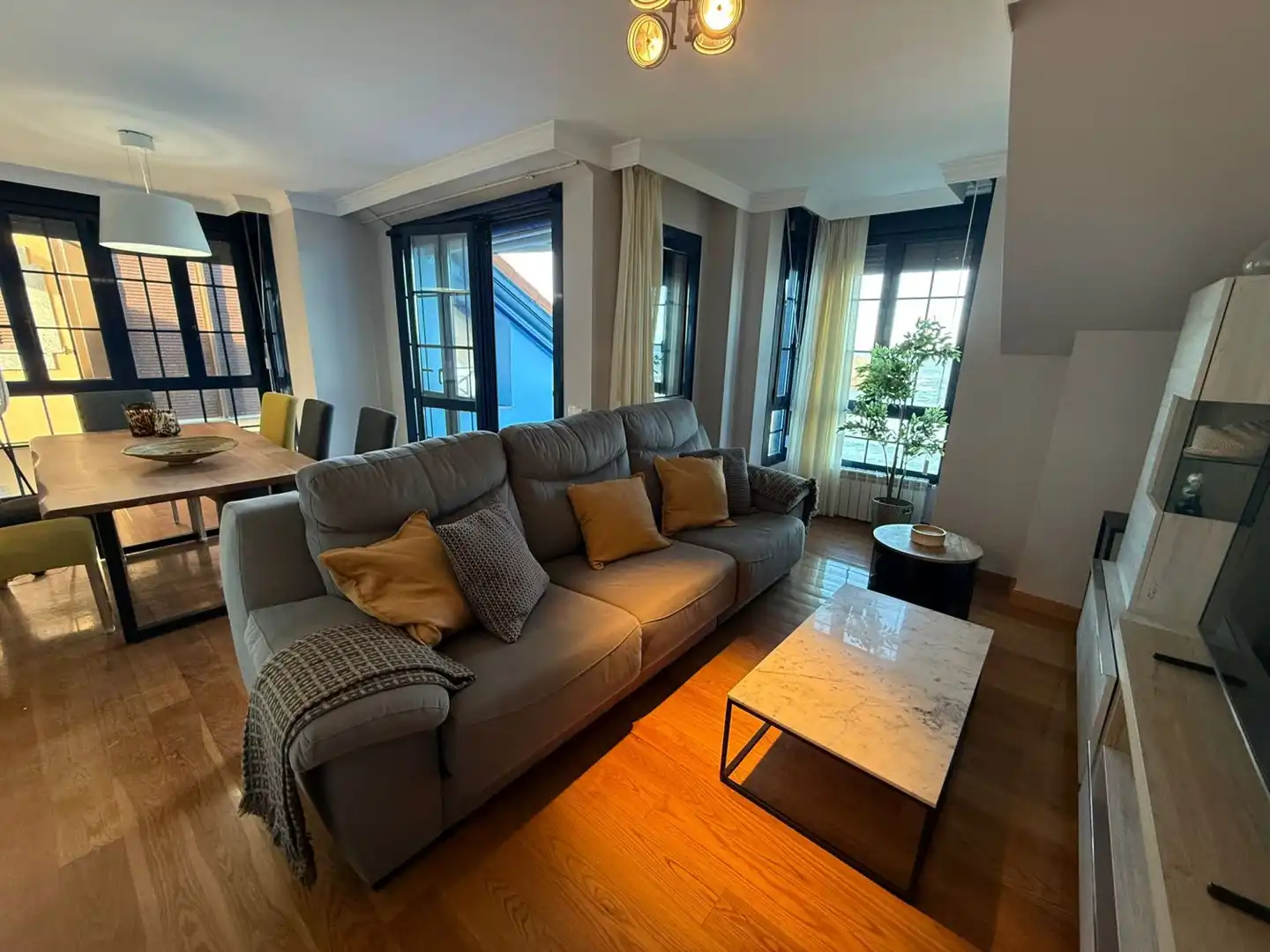 Sala de estar de Piso en venta en Noja con Calefacción, Terraza y Balcón