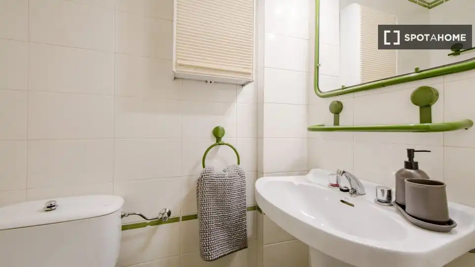 Room in Hispanoamérica - Bernabéu