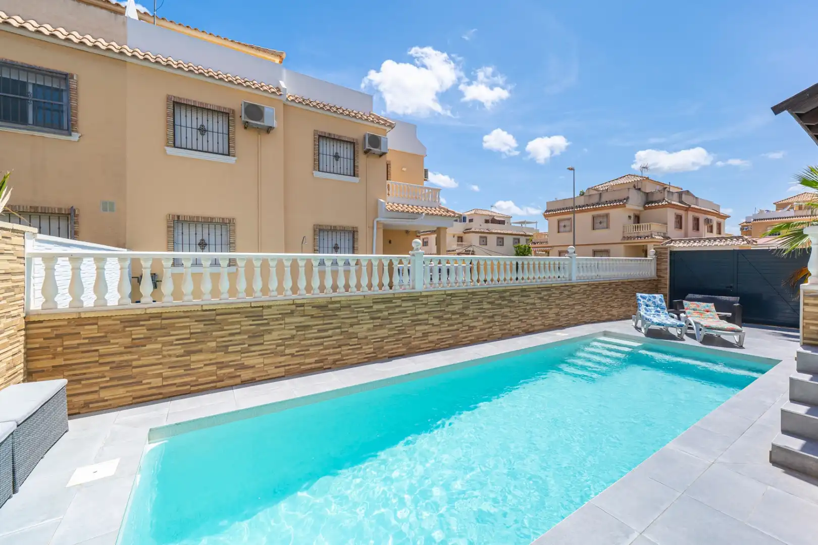 Piscina de Casa o xalet en venda en Rojales amb Aire condicionat, Calefacció i Jardí privat