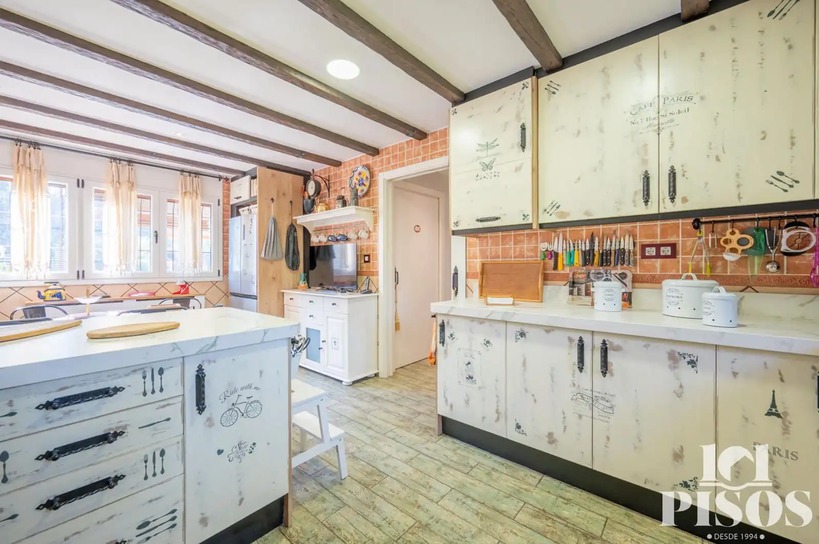 Cocina de Casa o chalet en venta en Rubí con Aire acondicionado, Calefacción y Trastero
