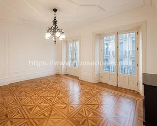 Sala d'estar de Pis en venda en Bilbao  amb Calefacció