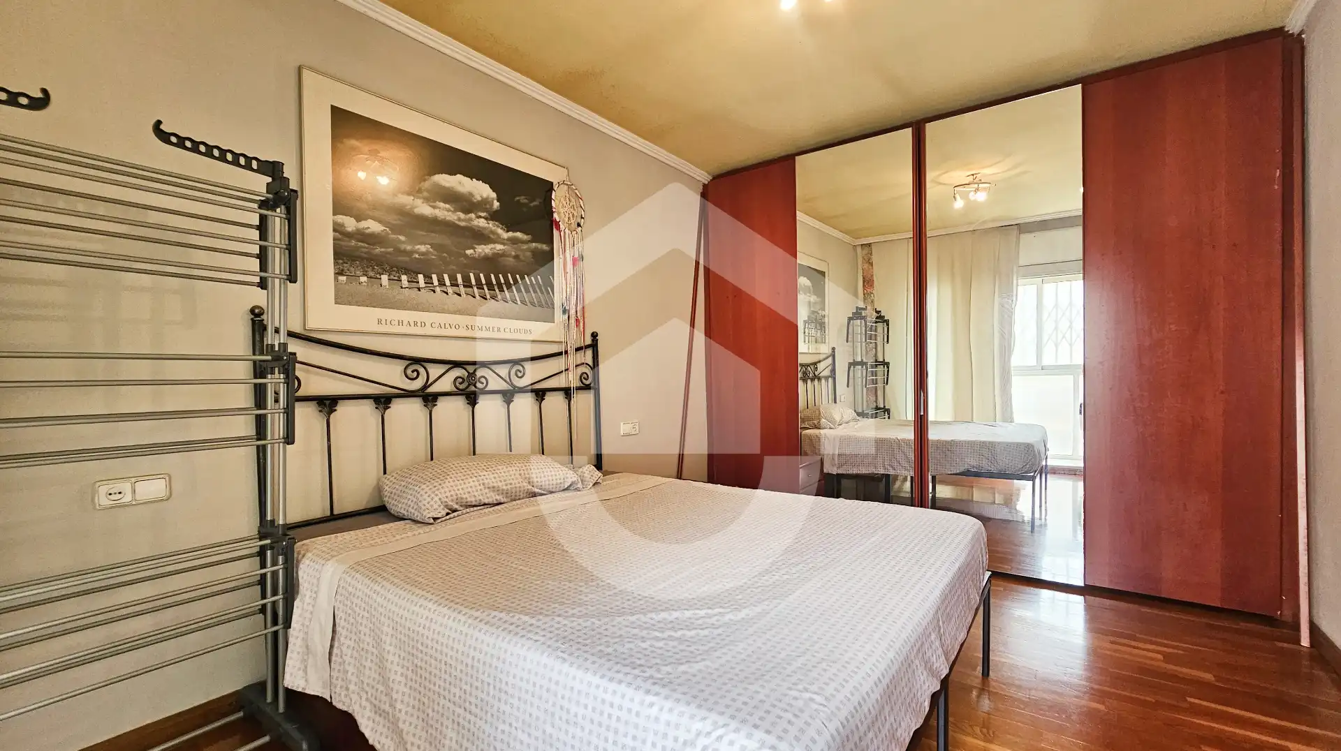 Schlafzimmer von Wohnung zum Verkauf in Barcelona mit Klimaanlage, Heizung und Parkett