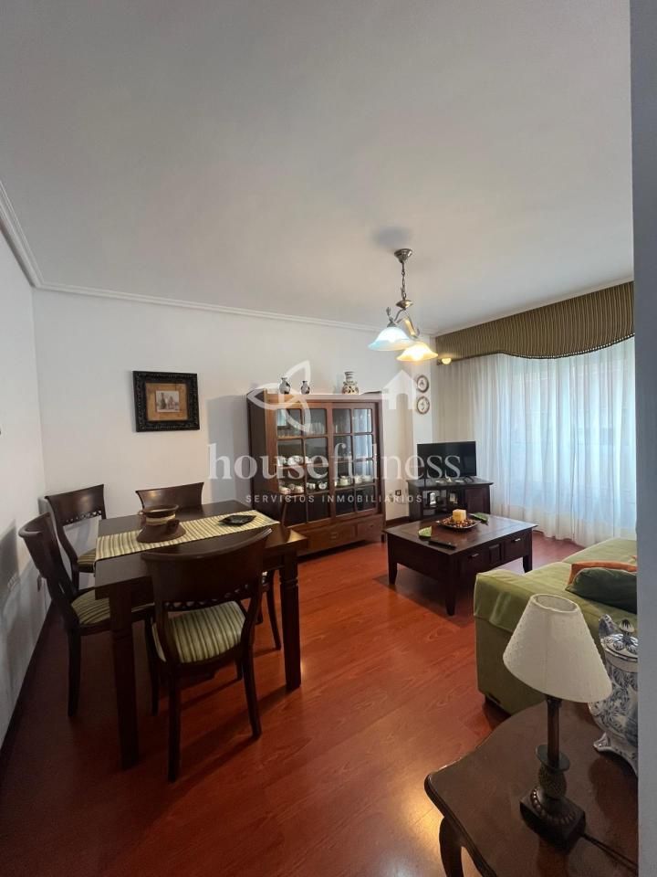 Sala de estar de Piso en venta en Ferrol con Calefacción, Terraza y Amueblado