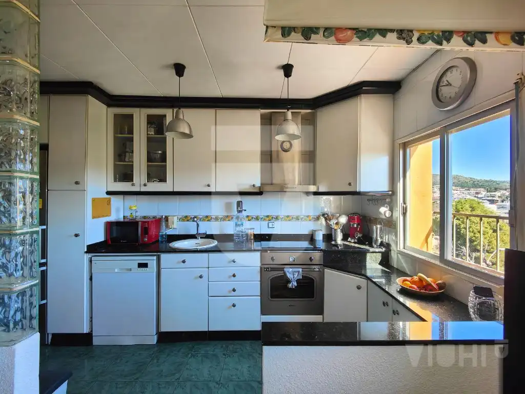 Kitchen of Attic for sale in Montgat  with Air Conditioner, Heating and Parquet flooring