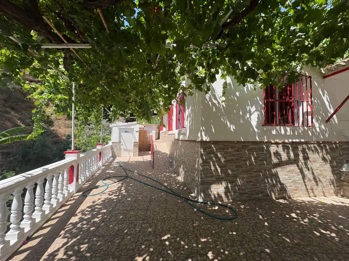 Vista exterior de Local en venda en Ardales