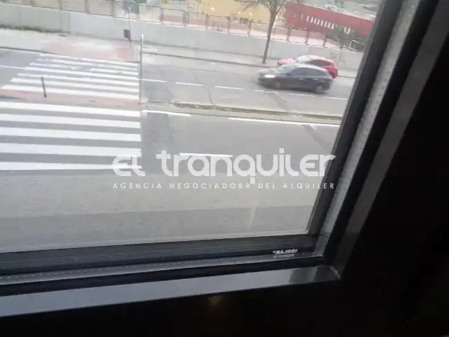 Wohnung zur Miete in Calle Fernando Trueba, Centro