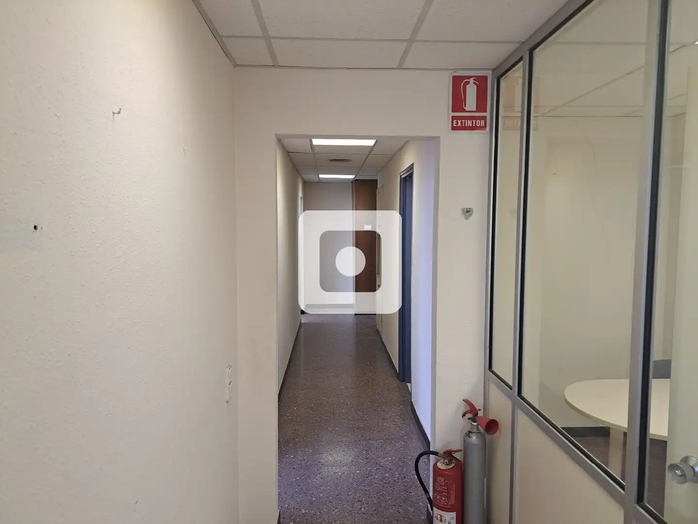 Büro zum Verkauf in Terrassa mit Klimaanlage und Heizung