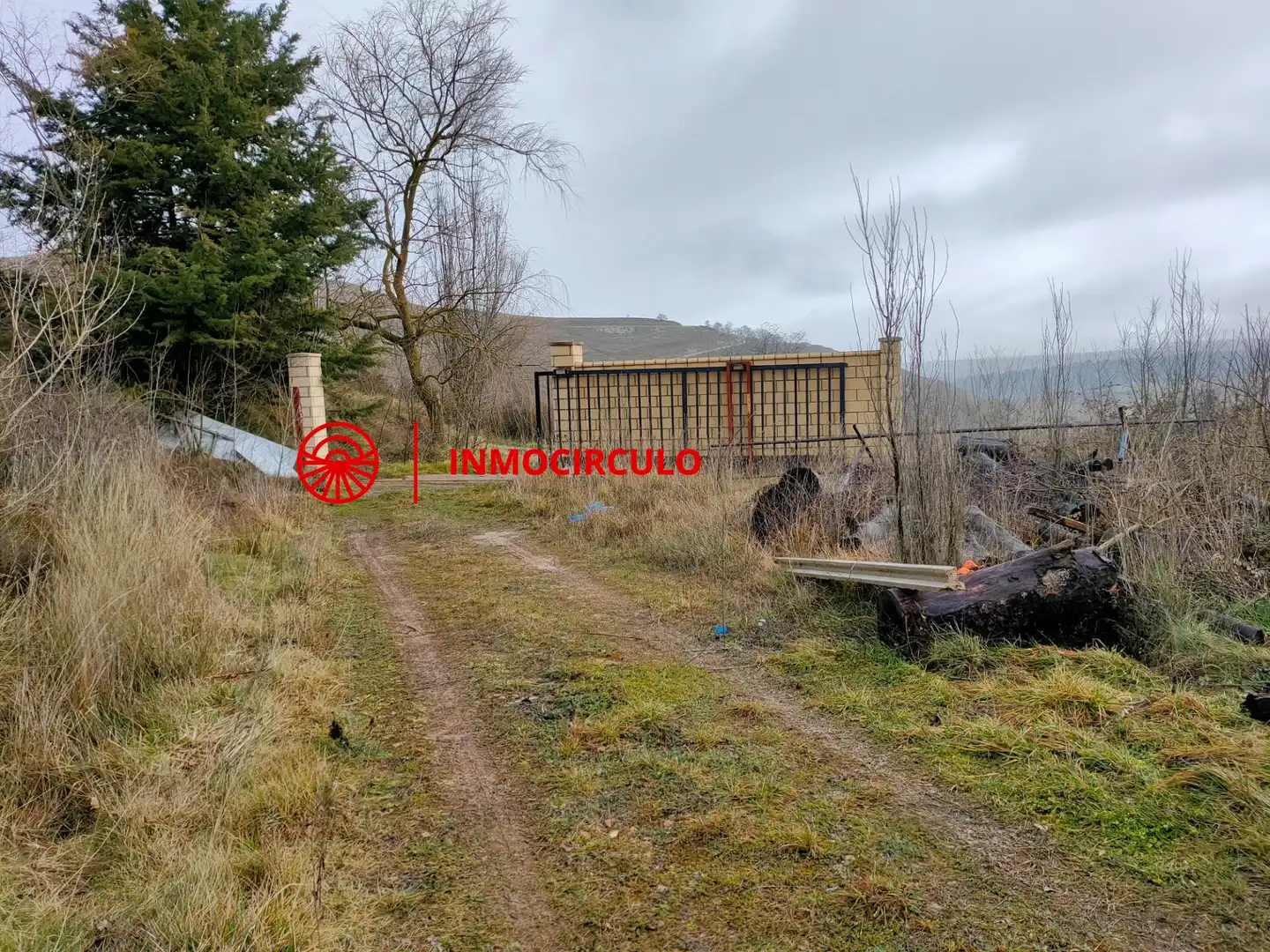 Country homes for sale in Briviesca  with Private garden and Swimming Pool