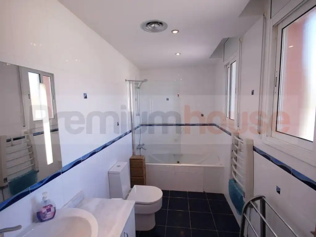 Detached house with pool for sale in Calle Farigola, imagen 7