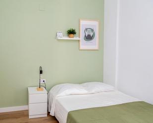 Bedroom of Apartment to share in  Zaragoza Capital