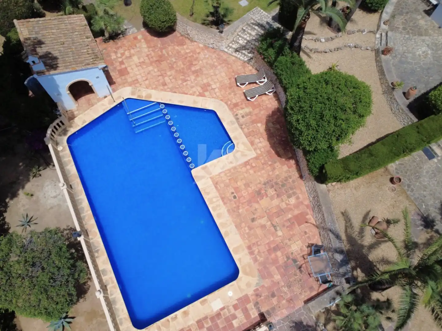 Piscina de Casa o chalet en venta en Moraira con Aire acondicionado, Calefacción y Jardín privado