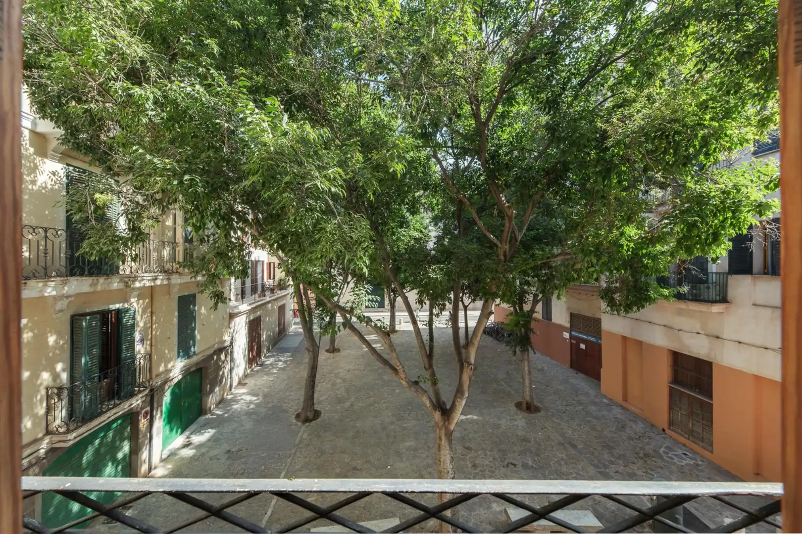 Außenansicht von Wohnungen zur Miete in  Palma de Mallorca mit Klimaanlage, Heizung und Parkett