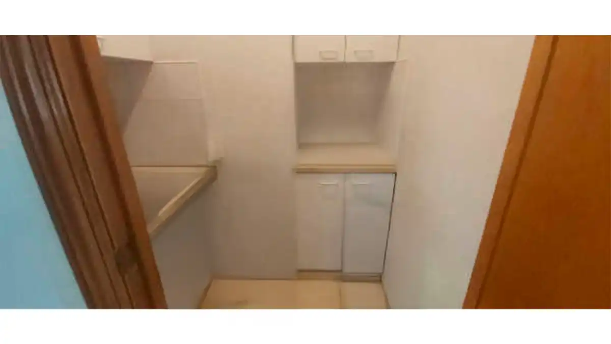 Local en venta en OSCAR ESPLÁ, 4, Ensanche - Diputación