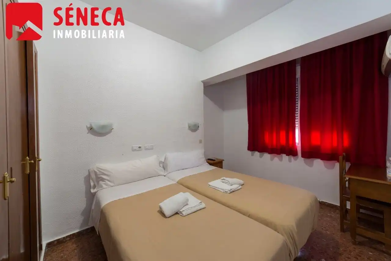 Schlafzimmer von Gebäude zum Verkauf in Córdoba