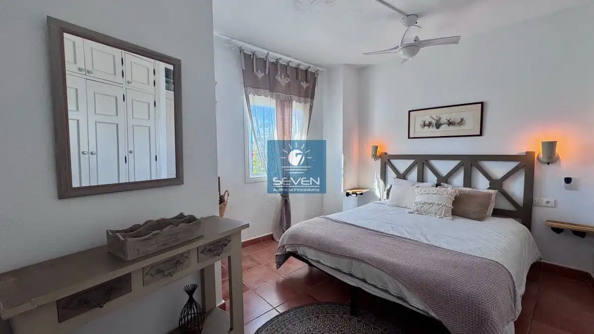 Habitación de Casa o chalet en venta en Almuñécar con Terraza, Trastero y Piscina