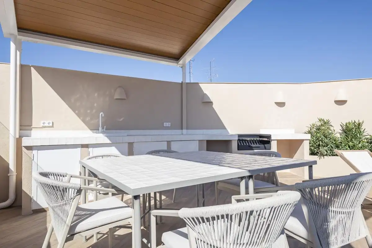 Terrassa de Àtic en venda en Madrid amb Aire condicionat, Calefacció i Jardí privat