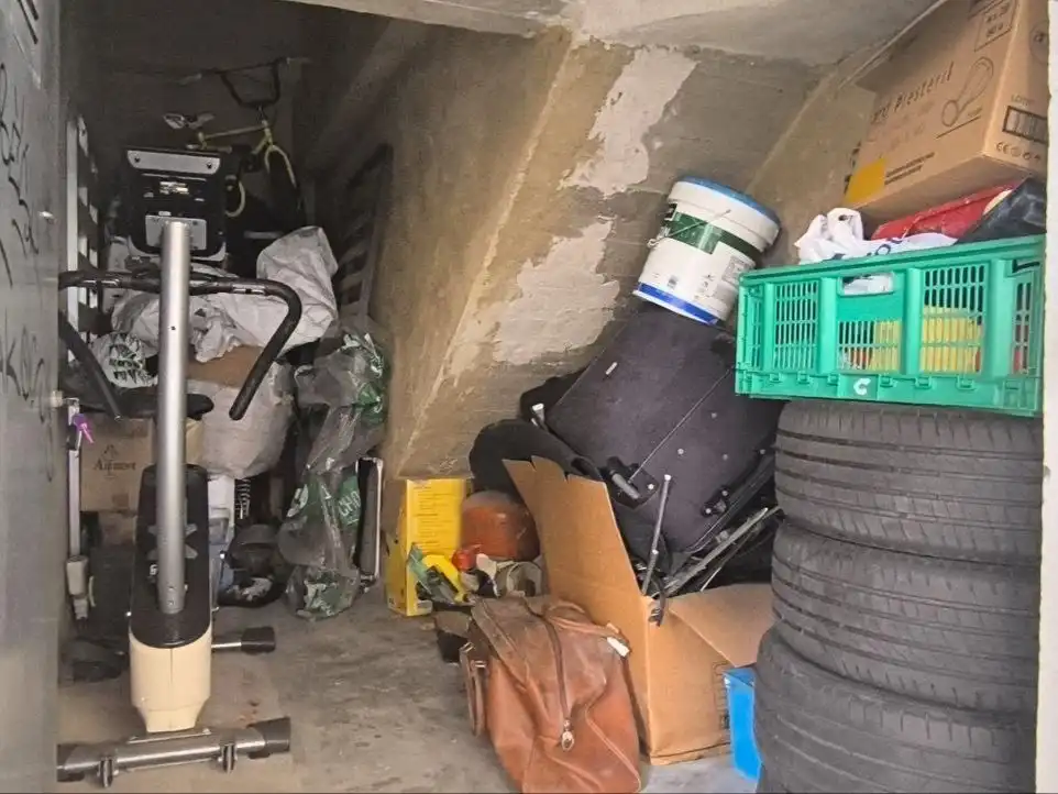 Storage room for sale in Portugalete