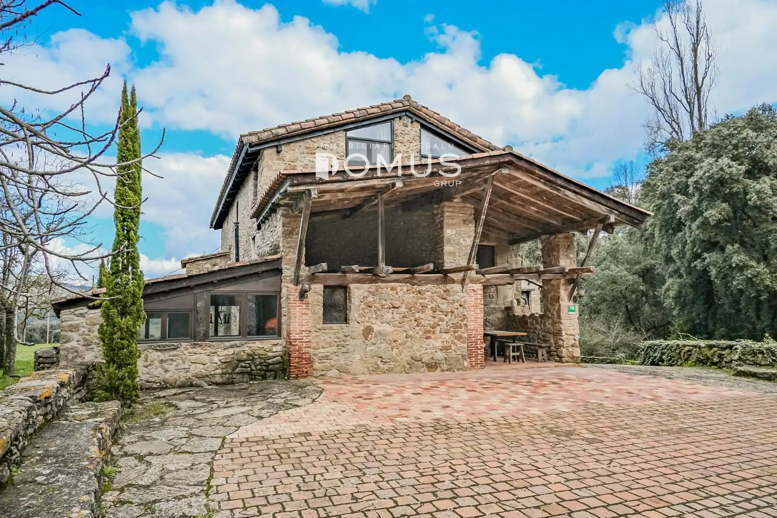 Vista exterior de Finca rústica en venta en Santa Pau con Calefacción, Parquet y Piscina