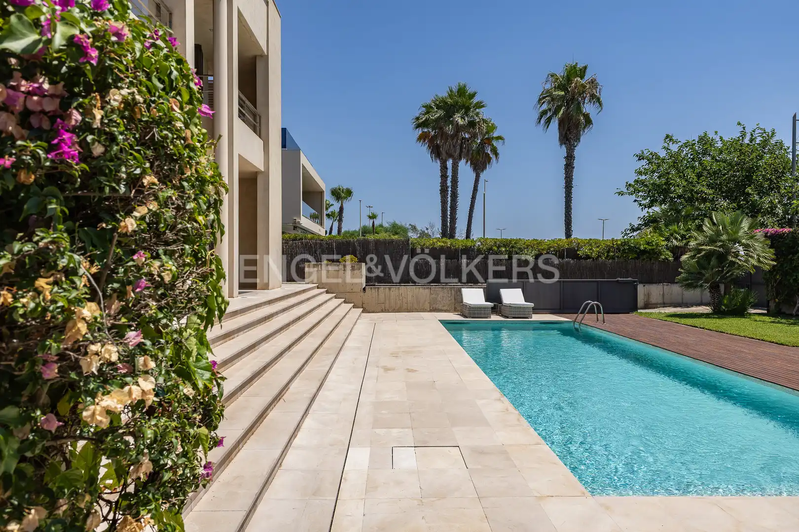 Swimming pool of Country homes for rent in Gavà  with Air Conditioner, Heating and Private garden