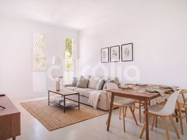 Flat with pool for sale in Latina