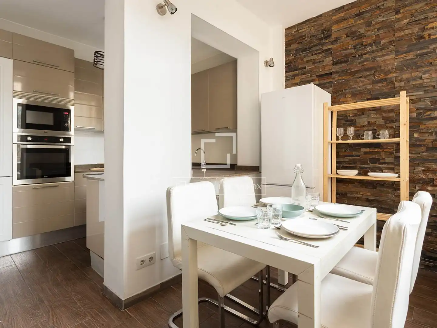 Cocina de Piso en venta en Barcelona con Calefacción, Parquet y Amueblado