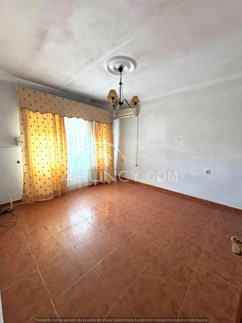 Casa adosada en venta en Alcalá de Guadaira con Aire acondicionado, Terraza y Trastero