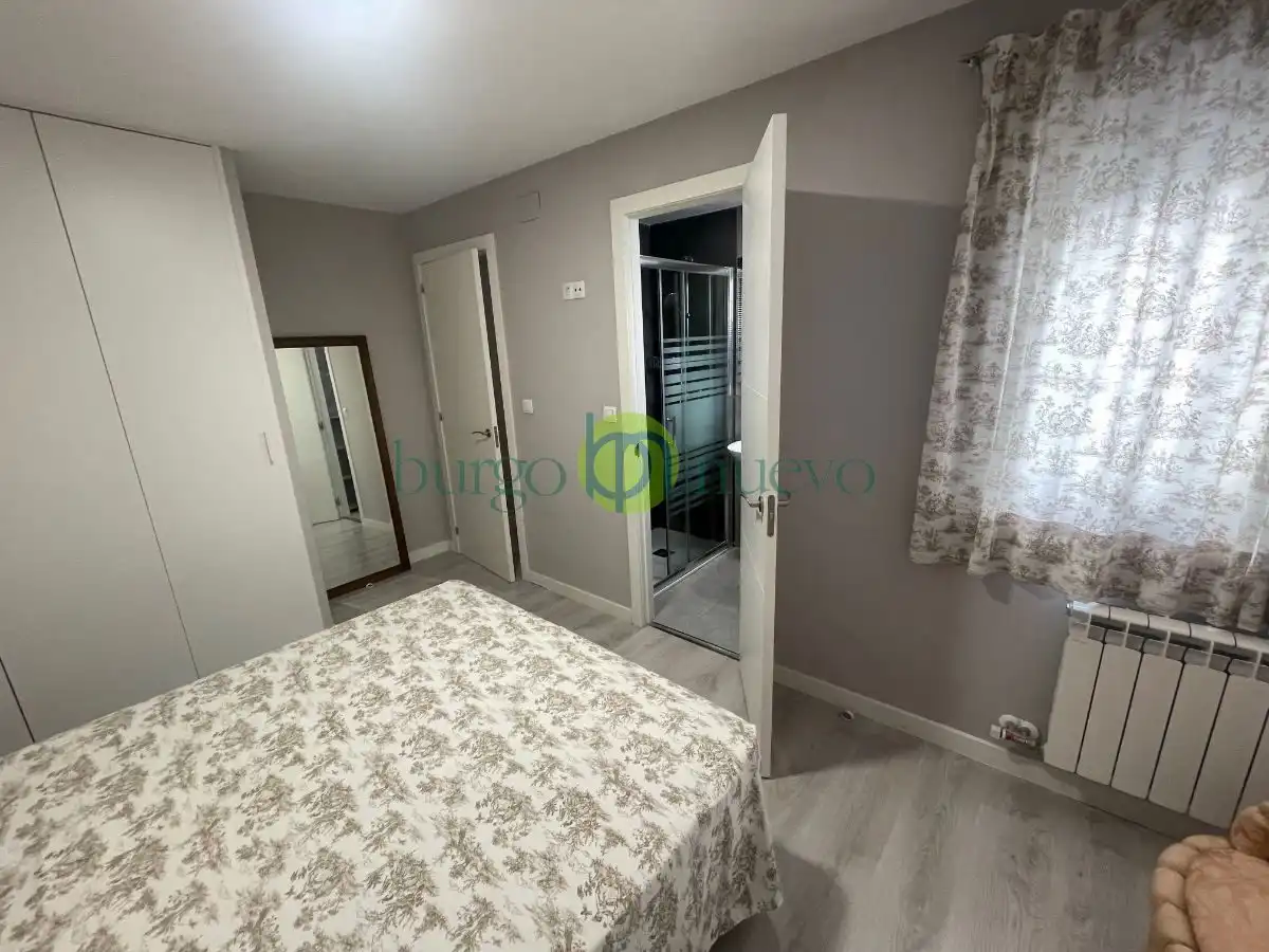 Habitación de Piso en venta en León Capital  con Calefacción y Terraza
