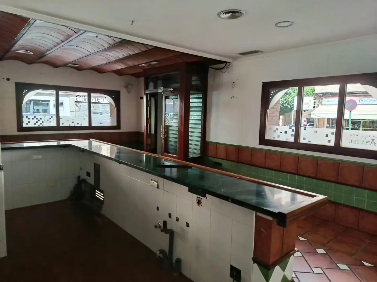 Commercial properties for rent in Granada