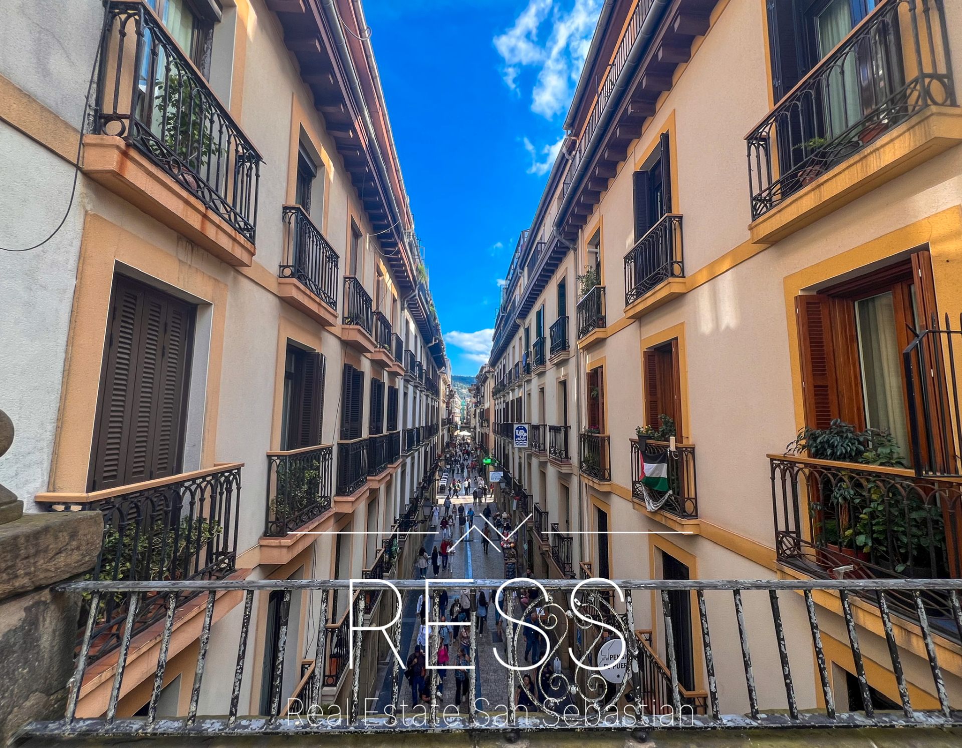 Vista exterior de Piso en venta en Donostia - San Sebastián  con Calefacción, Amueblado y Horno