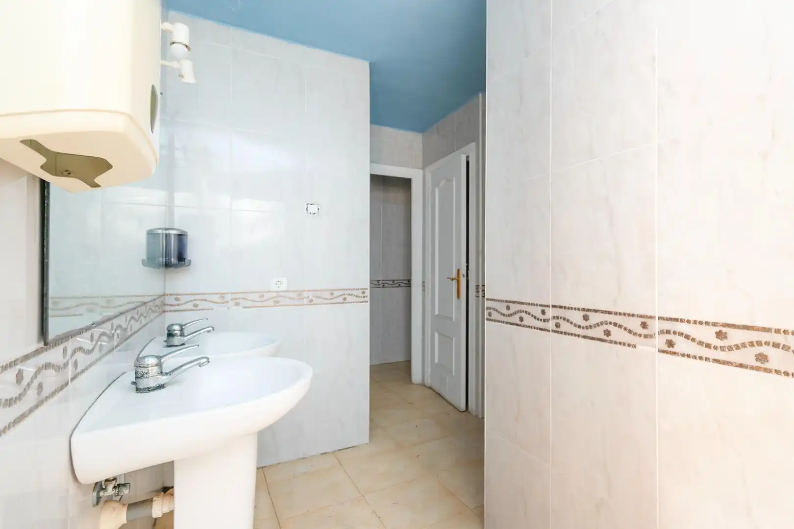 Badezimmer von Geschaftsraum zur Miete in Andratx