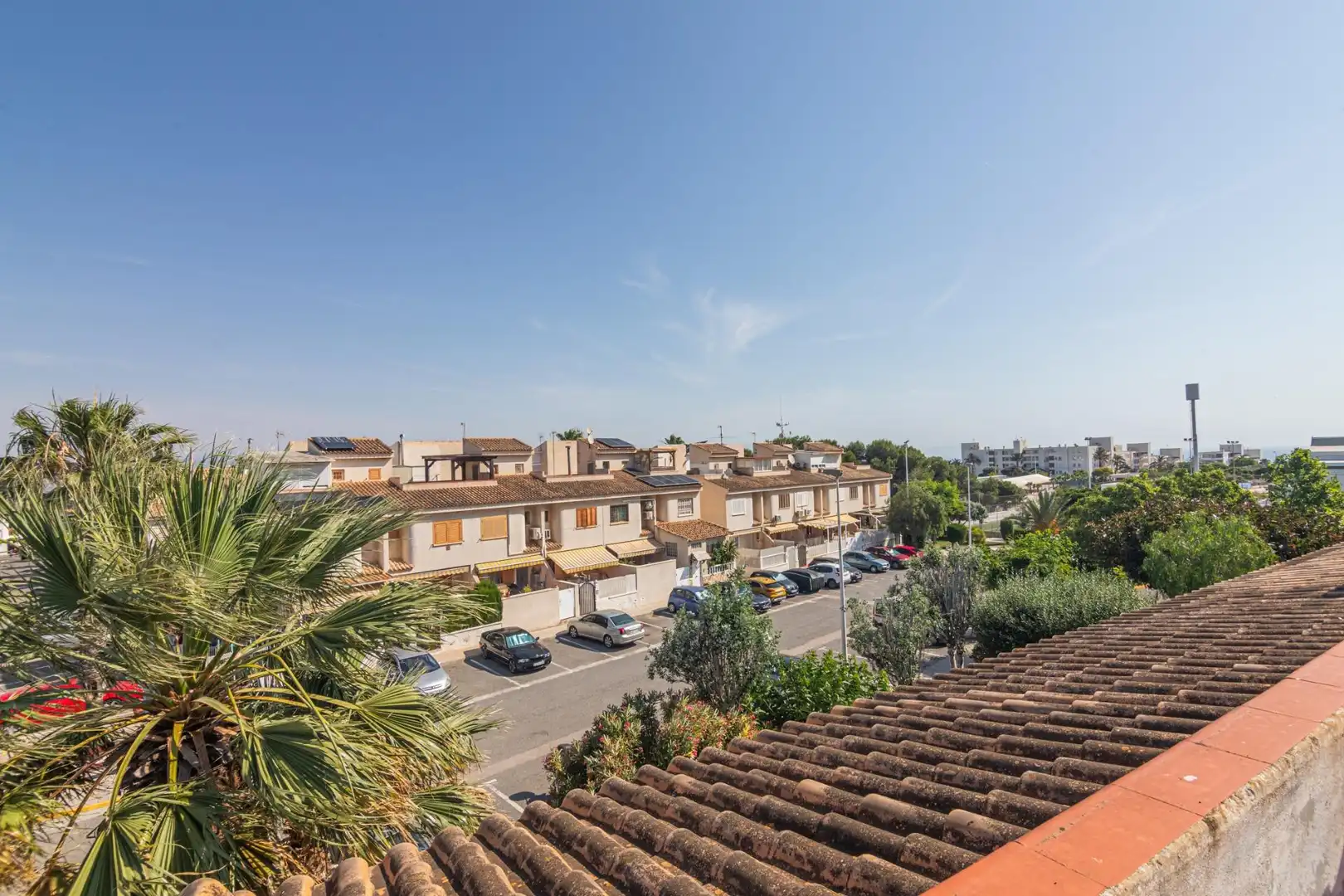 Vista exterior de Casa o chalet en venta en Santa Pola con Aire acondicionado, Terraza y Piscina comunitaria