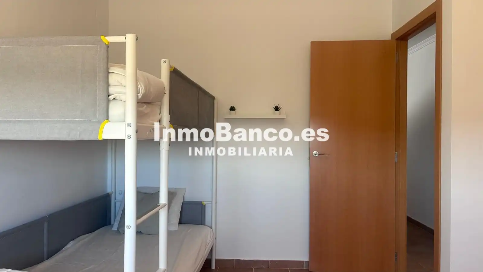 Houses for sale in Montserrat  with Private garden and Terrace
