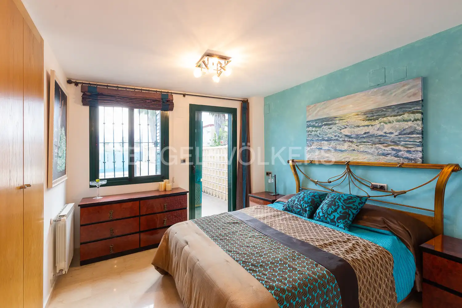 Habitación de Casa adosada en venta en Valencia con Aire acondicionado, Calefacción y Jardín privado