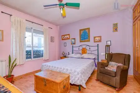 Habitación de Casa o chalet en venta en Güevéjar con Calefacción