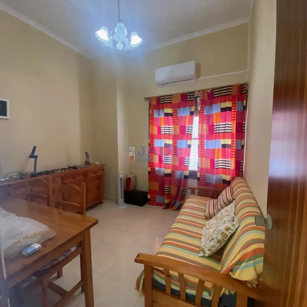 Sala de estar de Piso en venta en Valdepeñas con Aire acondicionado y Calefacción
