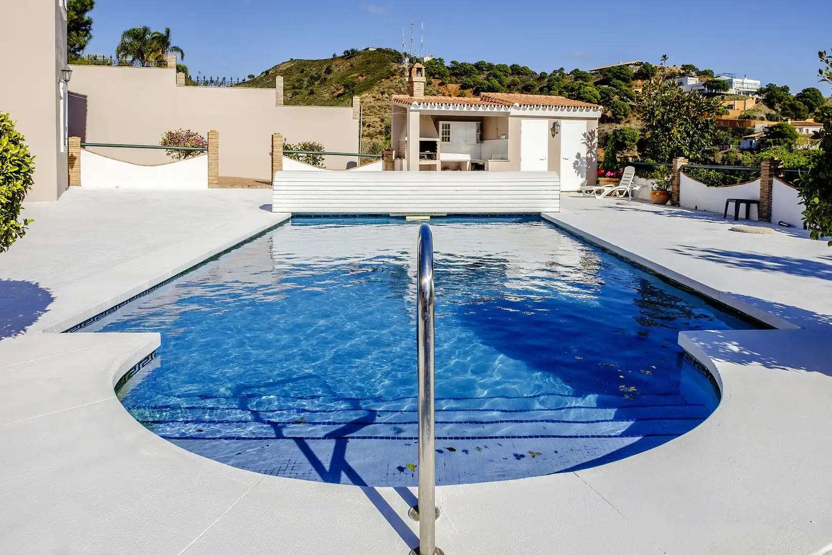 Chalet en venta en Altos de Estepona, imagen 2