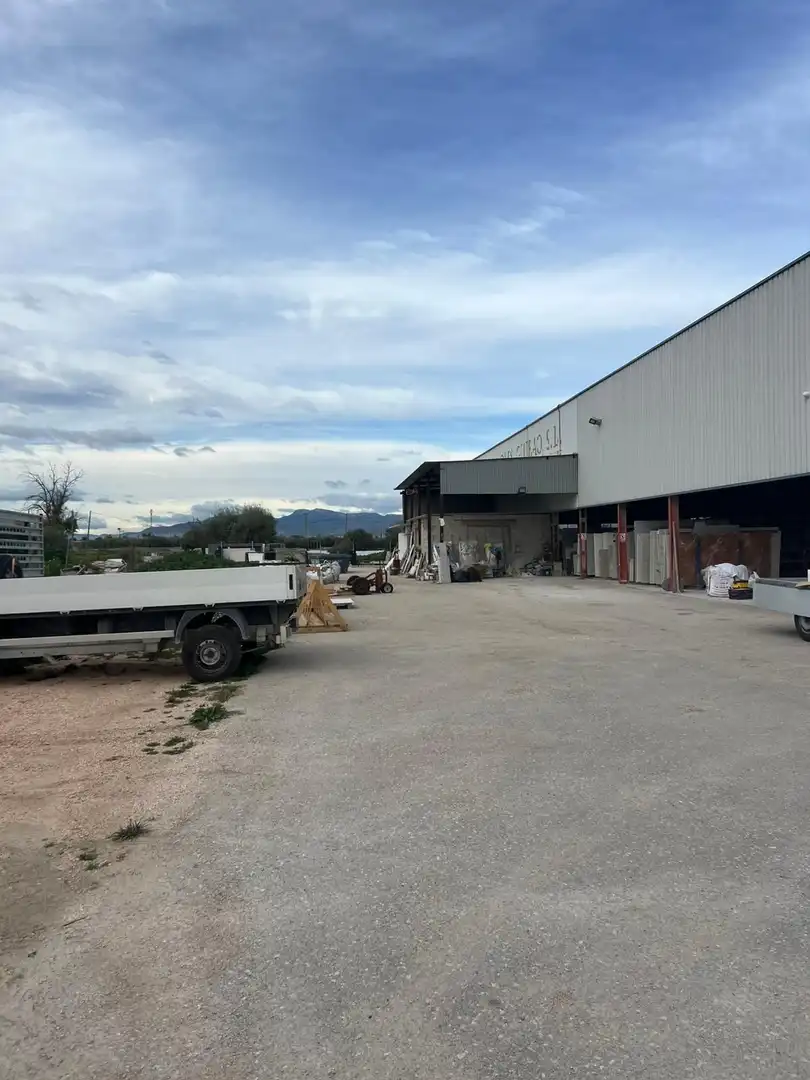 Nave industrial en venta en Murcia