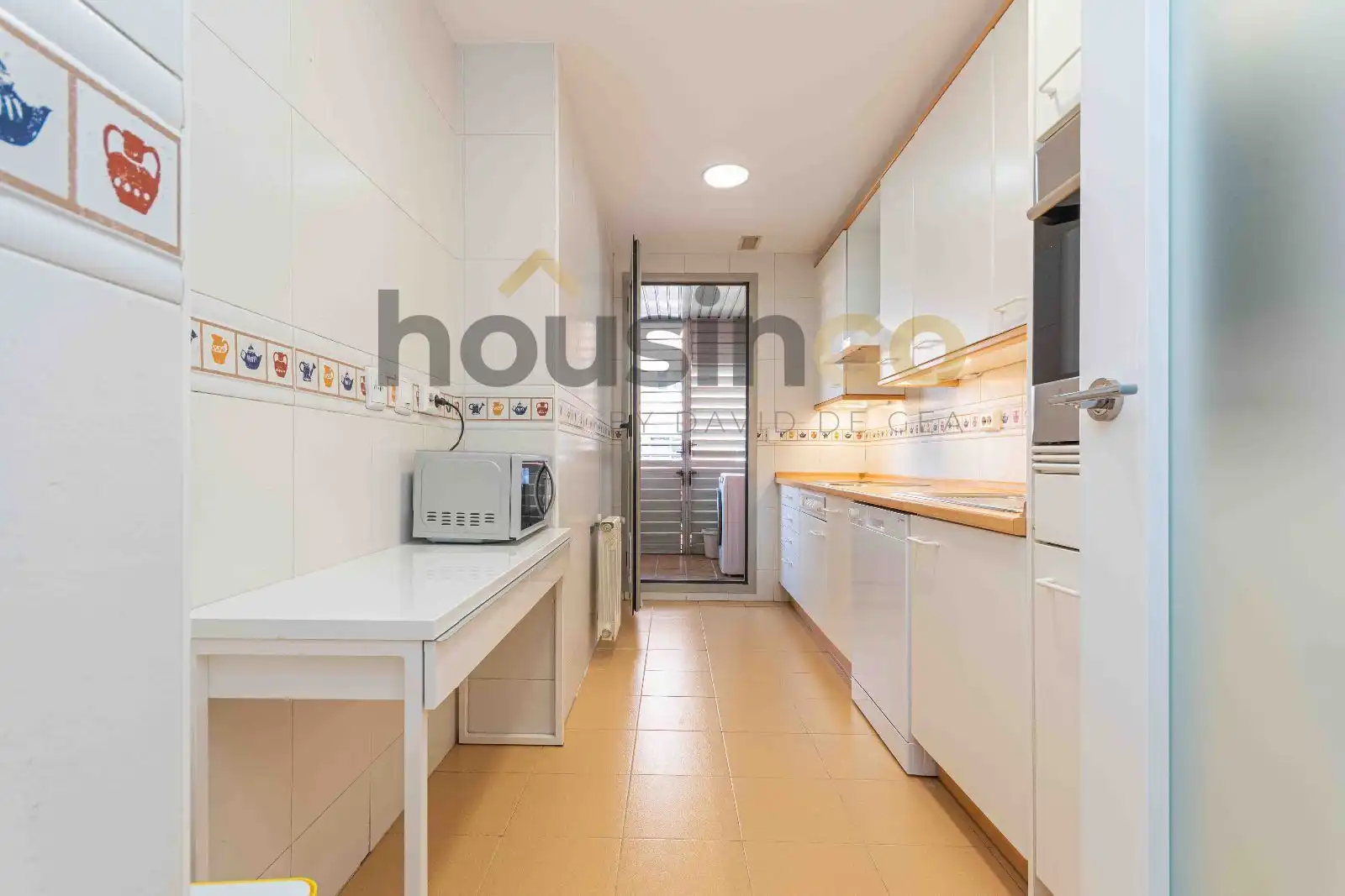 Cuina de Pis de lloguer en Madrid amb Calefacció, Parquet i Terrassa