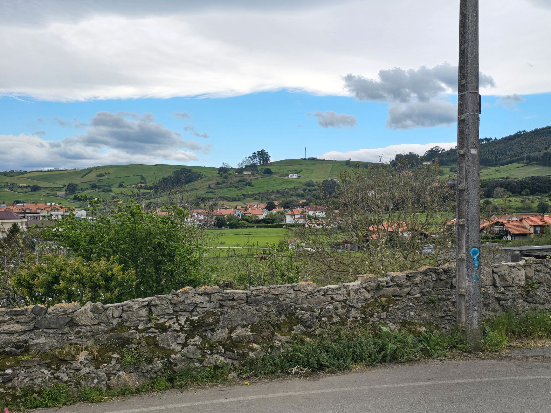 Vista exterior de Finca rústica en venda en Bareyo amb Calefacció, Jardí privat i Moblat