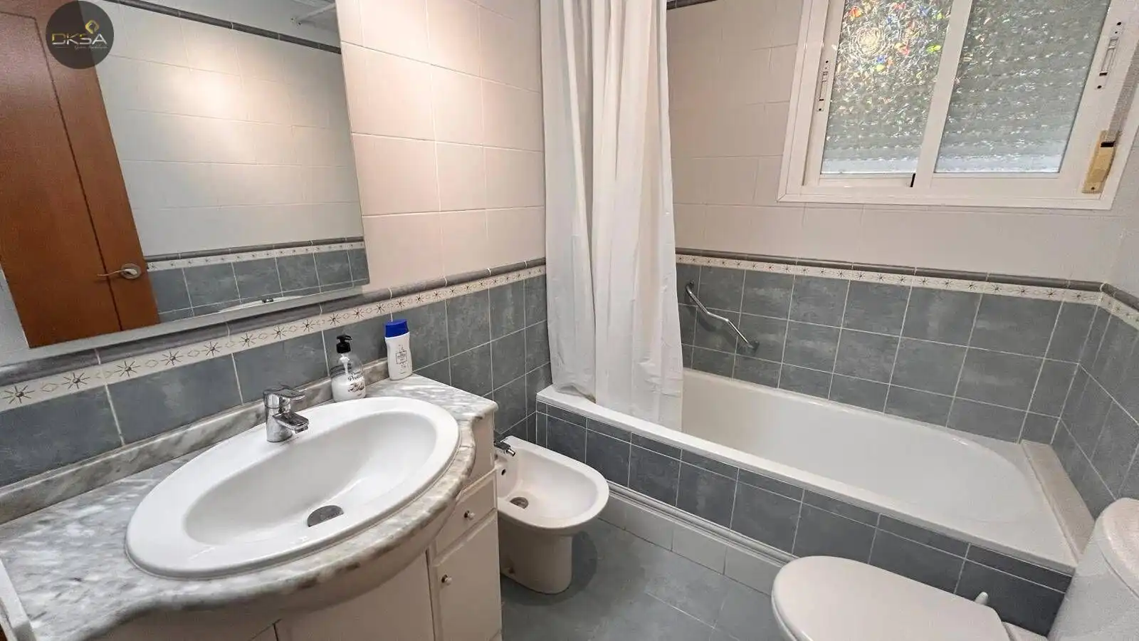 Baño de Casa o chalet de alquiler en Benicasim / Benicàssim con Aire acondicionado, Calefacción y Jardín privado