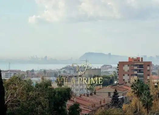 Ático en venta en Centre