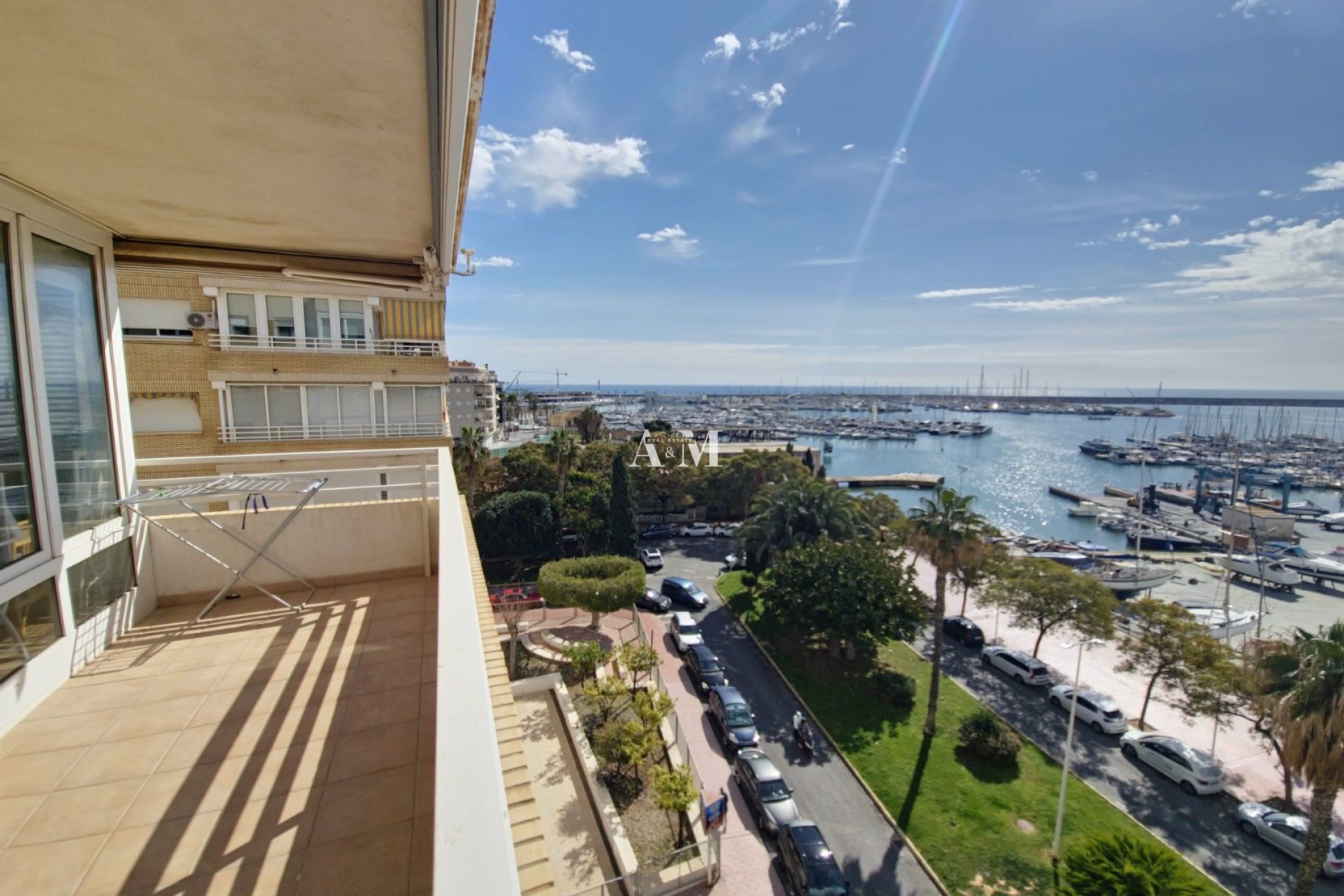 Exterior view of Flat for rent in Torrevieja  with Air Conditioner, Terrace and Furnished