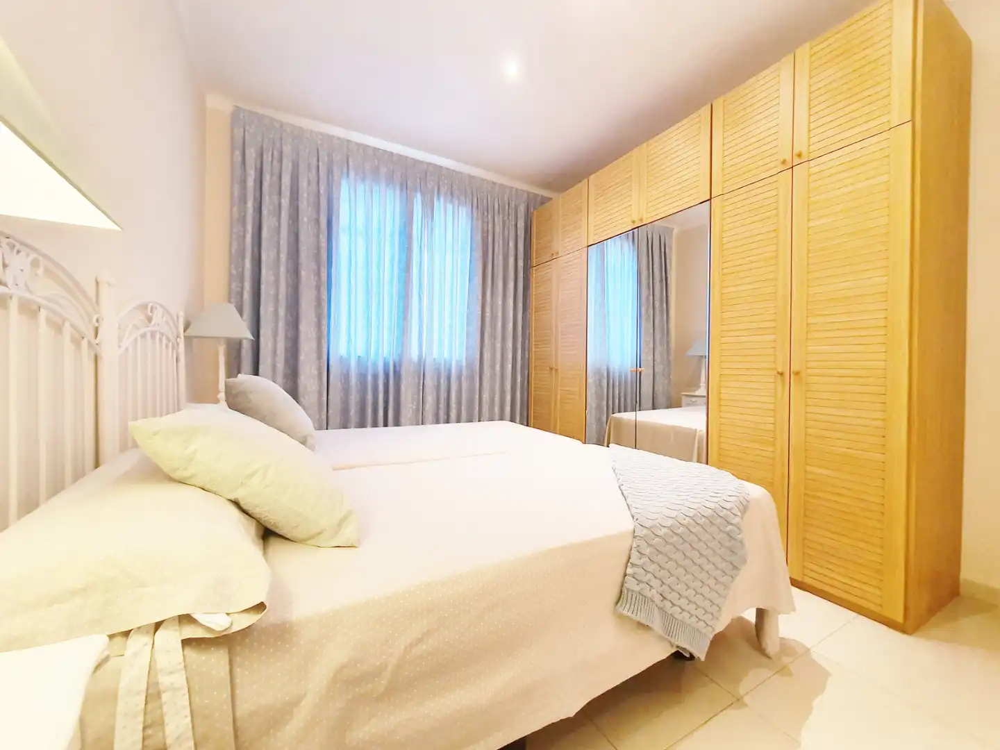 Schlafzimmer von Wohnung zum Verkauf in Barcelona mit Klimaanlage, Heizung und Möbliert