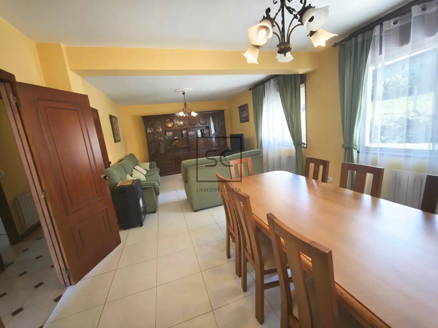 Comedor de Casa o chalet en venta en Narón con Jardín privado, Trastero y Amueblado