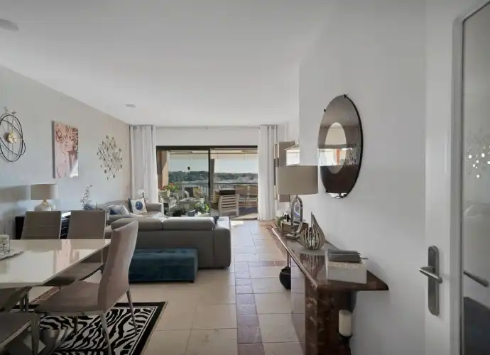 Apartamento con piscina en venta en Calle Pico Alcazaba 21, imagen 8