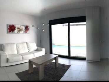Chalet con piscina en venta en Orihuela Costa