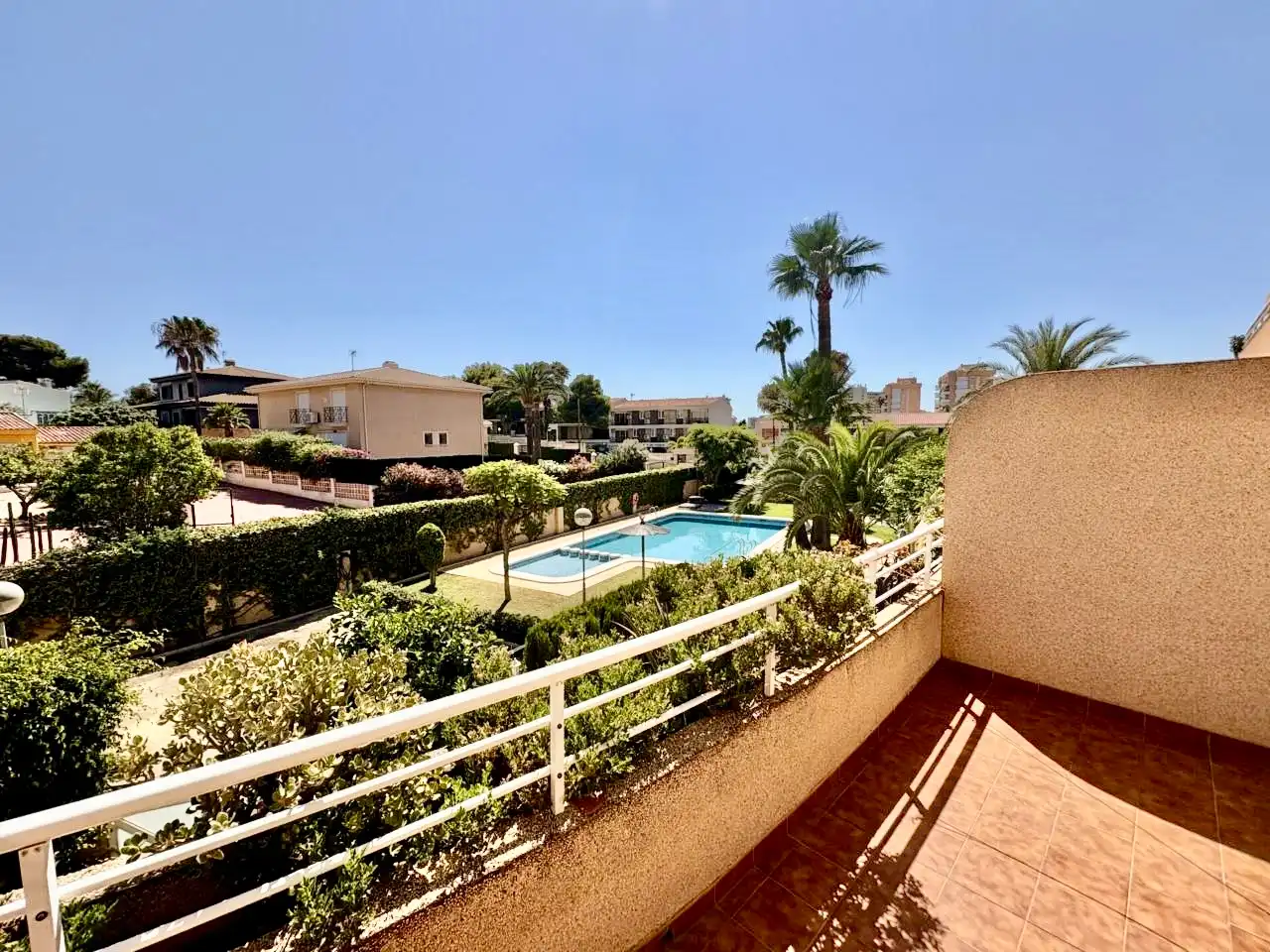 Casa adosada en venda a Cabo de las Huertas