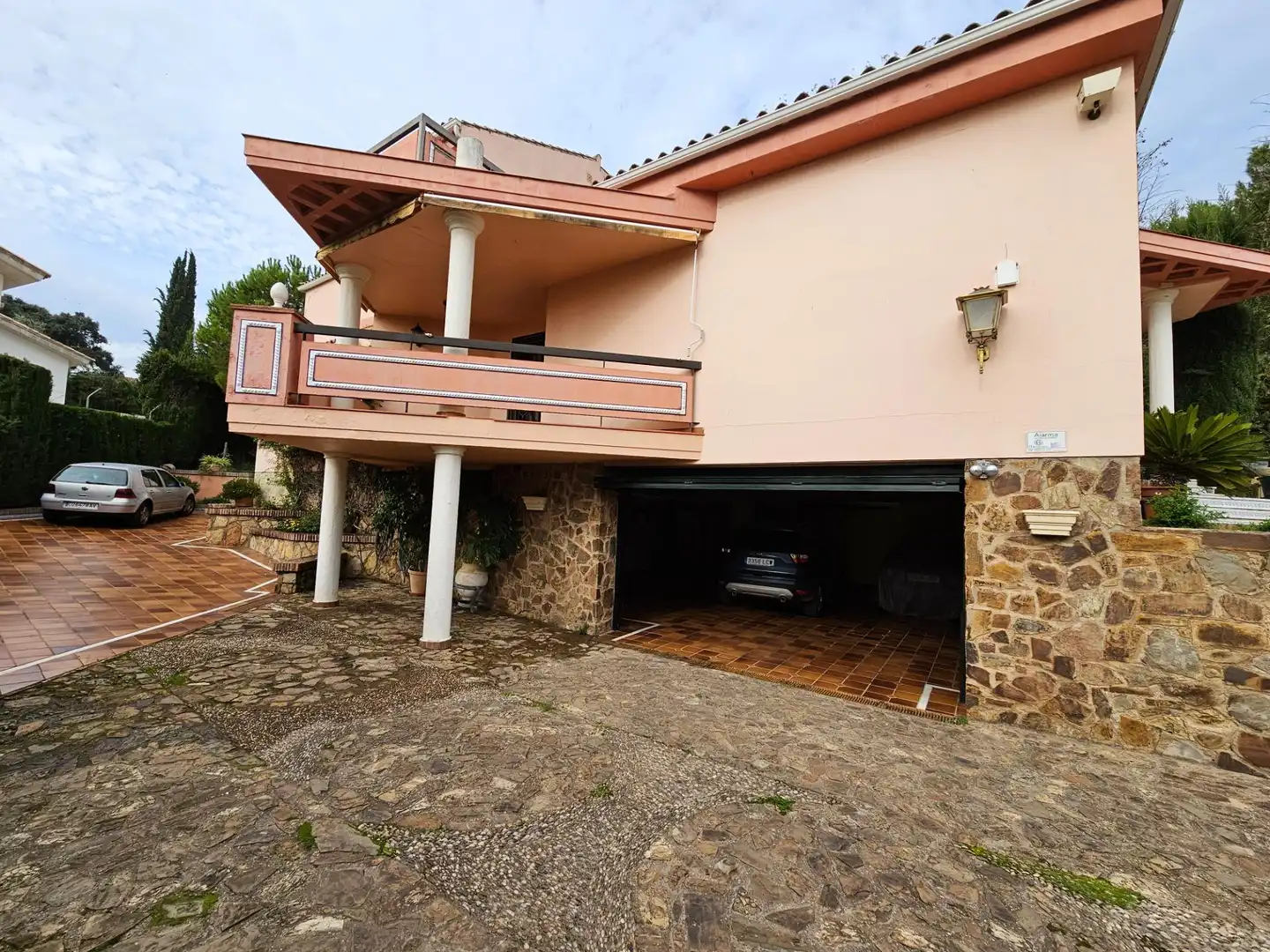Exterior view of Houses for sale in Córdoba  with Air Conditioner, Private garden and Terrace