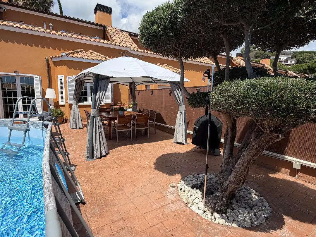 Casa pareada con piscina en venta en Carrer de l'Espígol 1, imagen 7